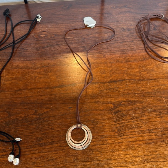 Set of 4 necklaces- adjustable - Picture 4 of 9